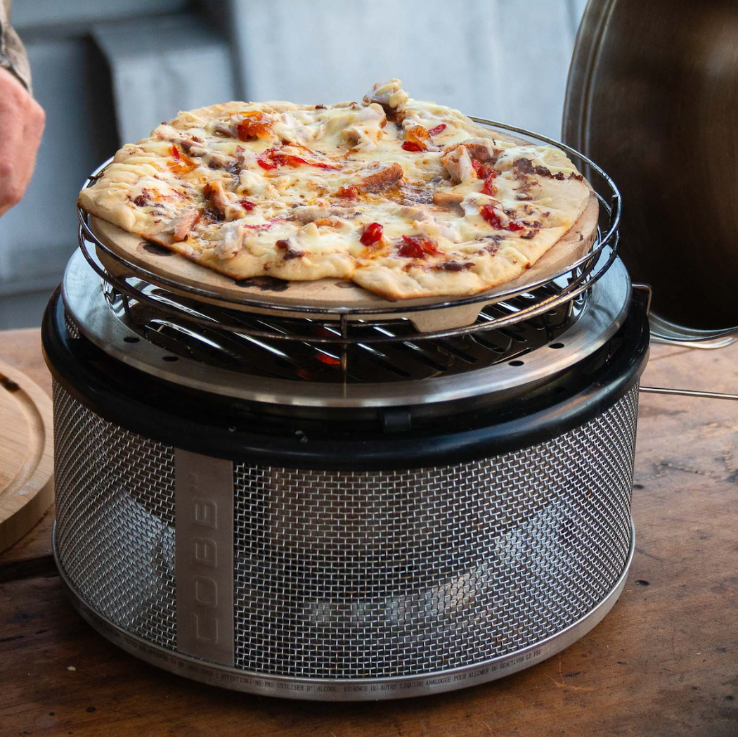 Bake pizza on the COBB